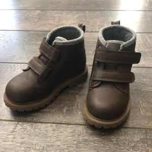Brown high top dress boots for toddlers